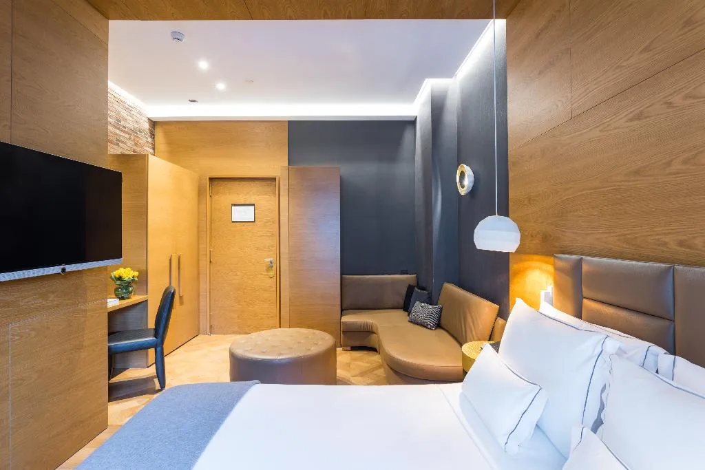 DOUBLE DELUXE Room, Monument Hotel, Barcelona