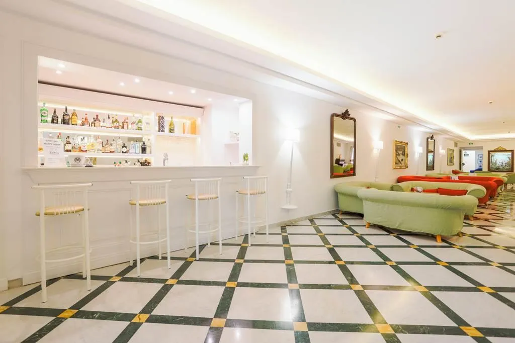 Bar, Villa Maria, Naples