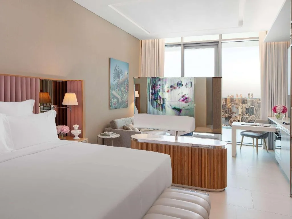 STUDIO WITH BALCONY Room, SLS Dubai Hotel & Residences, Dubai