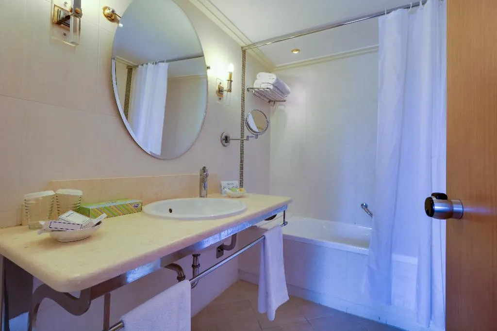 Room, Aegean Melathron Thalasso Spa, Halkidiki