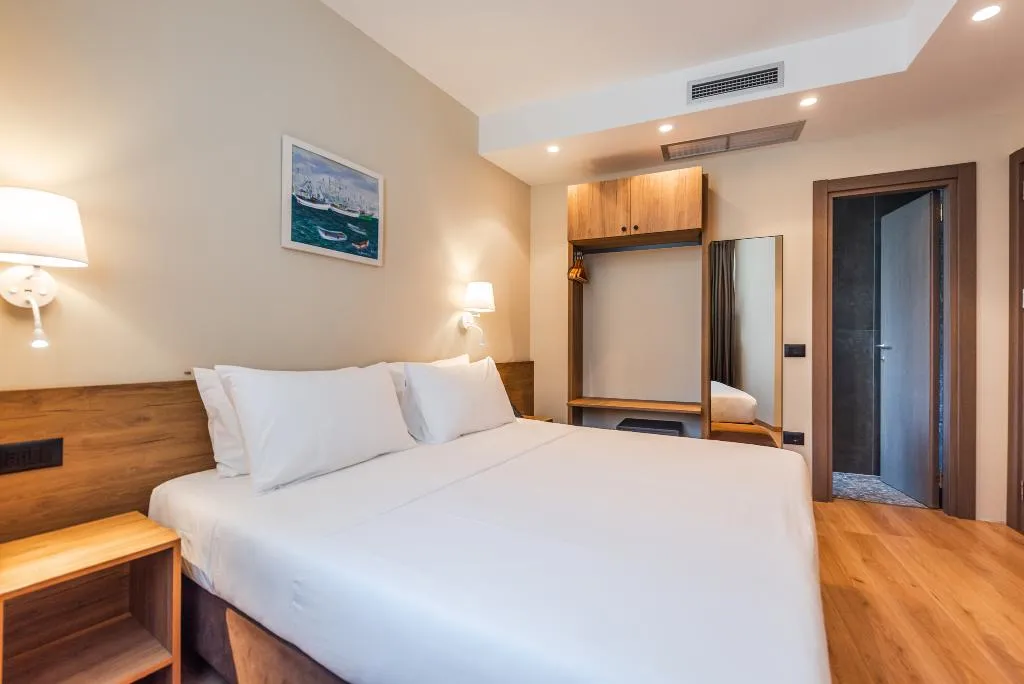 DOUBLE STANDARD Room, Aragosta Hotel, Durres