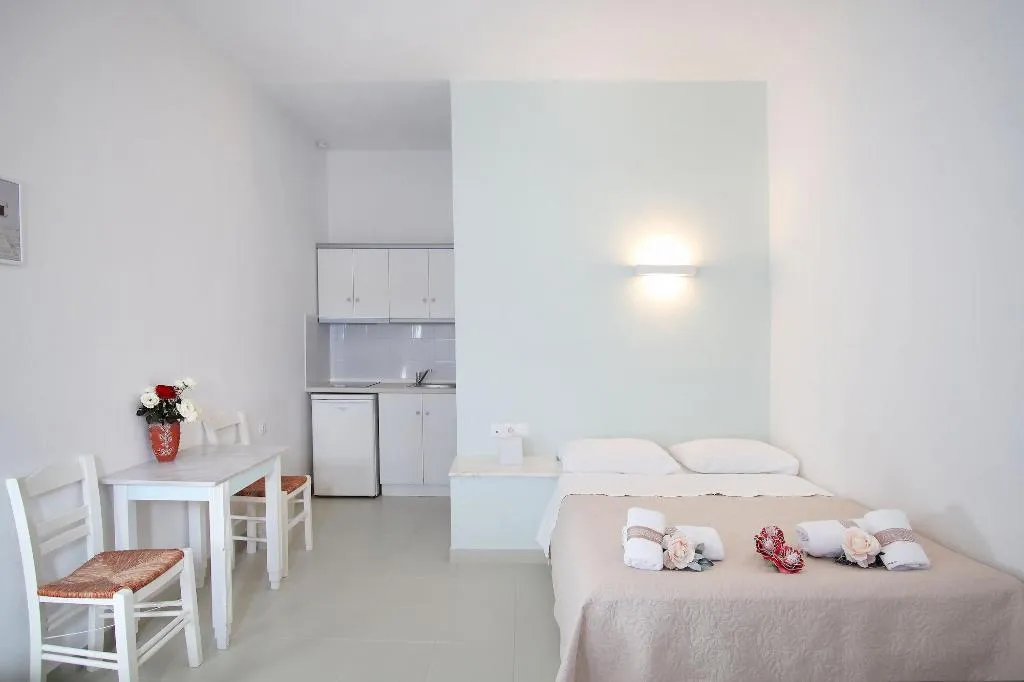Room, Kritikakis Village Apartments, Santorini