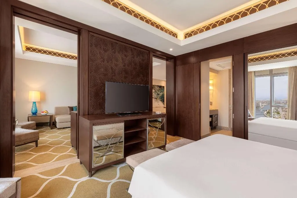 FAMILY ROOM STANDARD Room, Hilton Dubai Al Habtoor City, Dubai