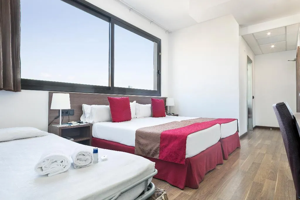 TRIPLE STANDARD Room, Best 4 Barcelona, Barcelona