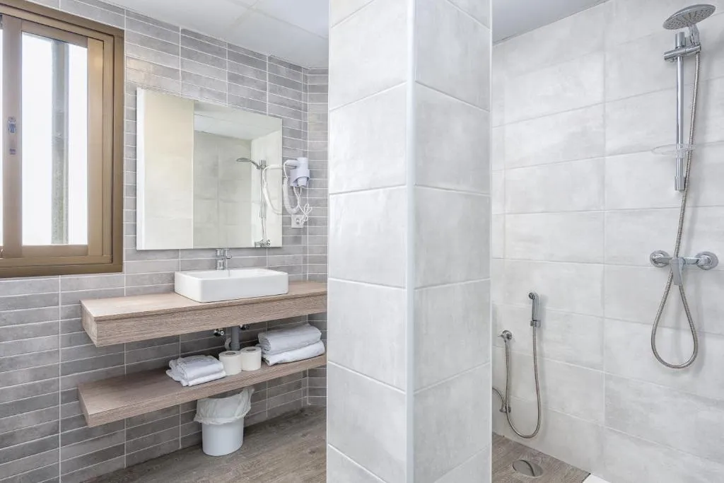 APARTMENT CAPACITY 5 TWO BEDROOMS Room, Aparthotel Veramar, Costa Del Sol