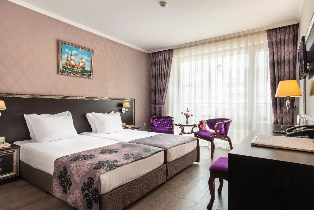 DOUBLE POOL VIEW Room, Hotel and SPA Diamant Residence, Bourgas