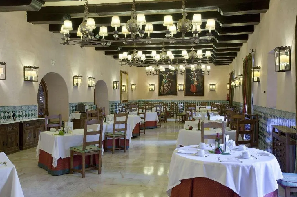 Restaurant, Parador de Guadalupe, Madrid