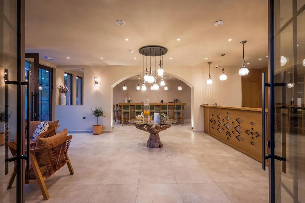 Lobby, Hotel Pyriã¡, Crete