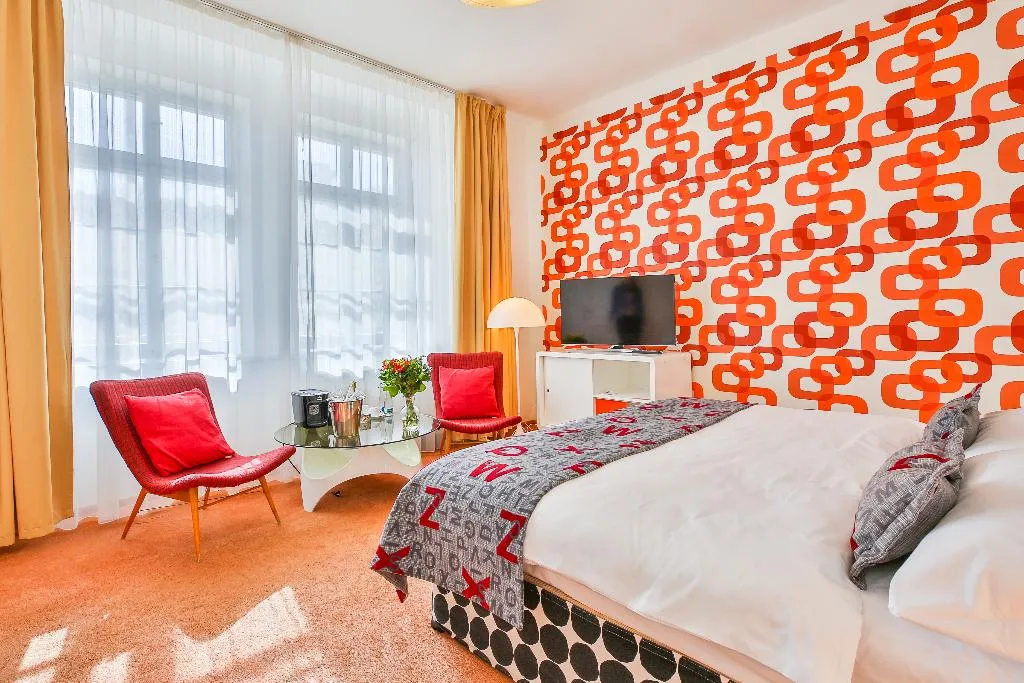 DOUBLE STANDARD Room, LH Vintage Design Hotel Sax, Prague