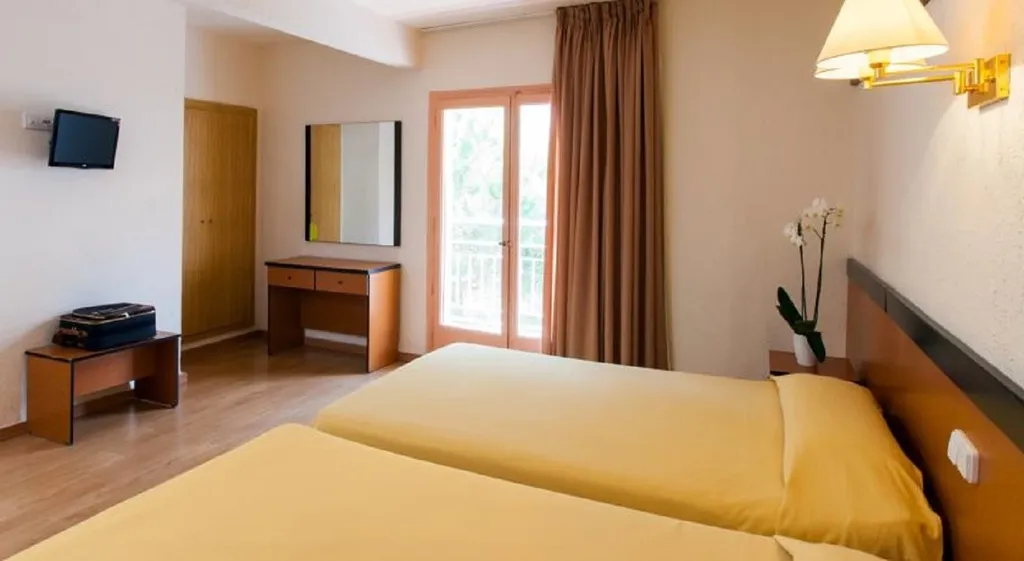 Double or Twin ECONOMY Room, The BandB by Guitart Hotels, Costa Brava