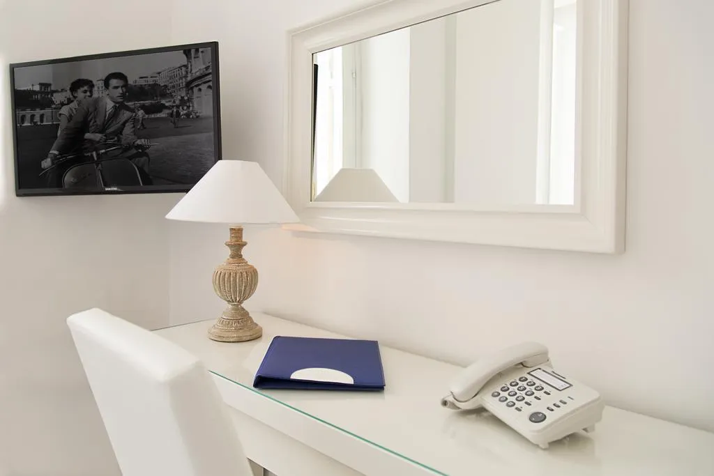 DOUBLE DELUXE WITH TERRACE Room, Hotel Crawford, Naples