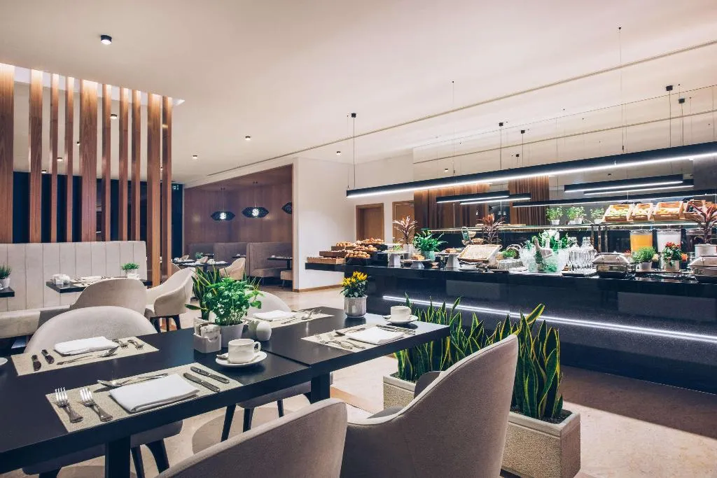 Restaurant, Iberostar Selection Lisboa, Lisbon