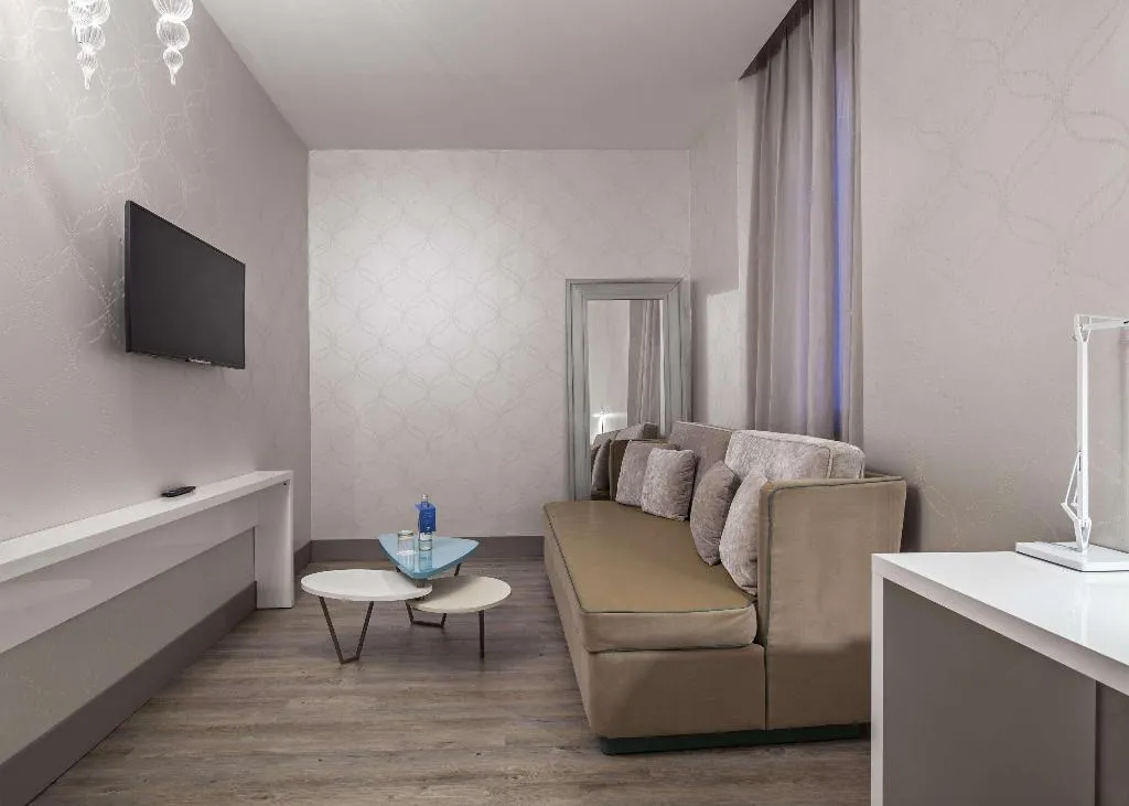 DOUBLE SINGLE USE SUPERIOR Room, NH Collection Milano Touring, Milan