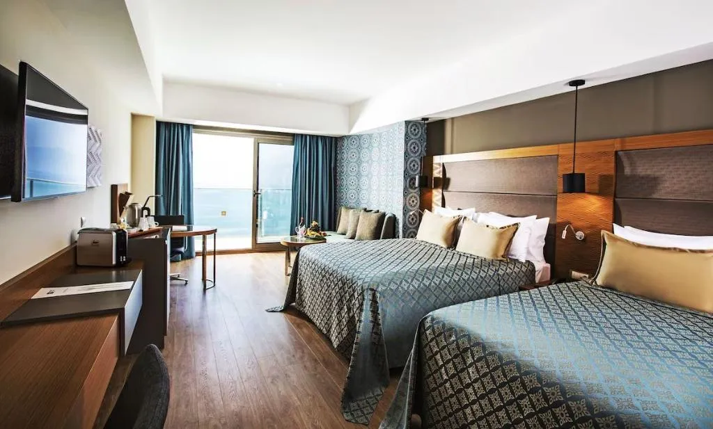 SUITE SEA VIEW KING BED Room, Liberty Kusadasi, Izmir