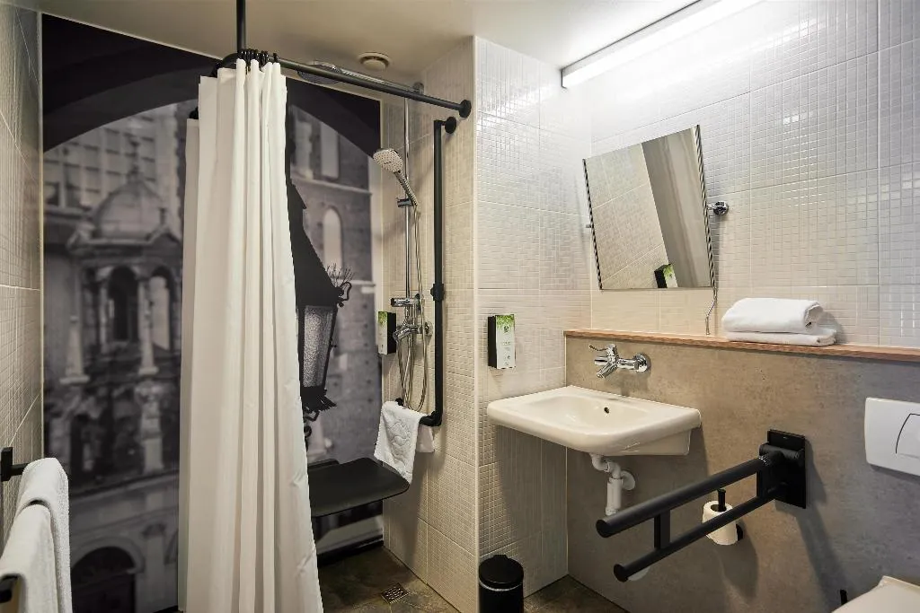 DOUBLE QUEEN SIZE BED Room, Campanile Prime Krakow Old Town, Krakow