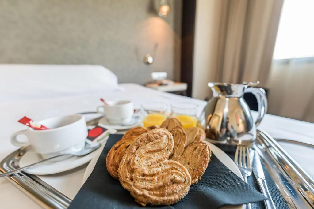DOUBLE STANDARD Room, Mercader, Madrid
