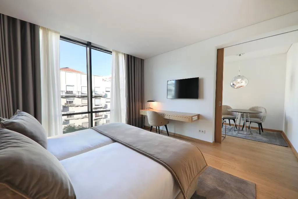 JUNIOR SUITE STANDARD Room, Iberostar Selection Lisboa, Lisbon