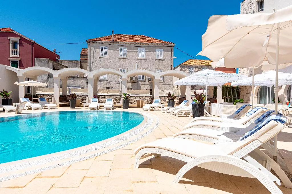 Pool, Korkyra, Dubrovnik