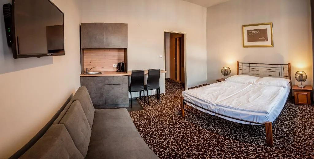 DOUBLE STANDARD Room, Brixen, Prague