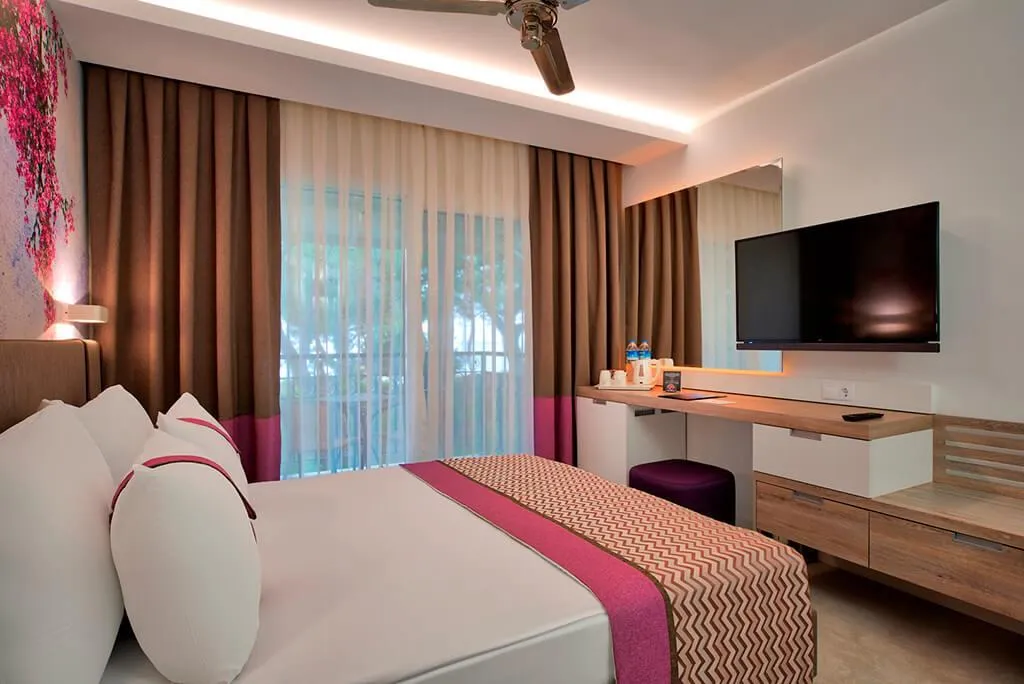DOUBLE STANDARD Room, Pirates Beach Club, Antalya