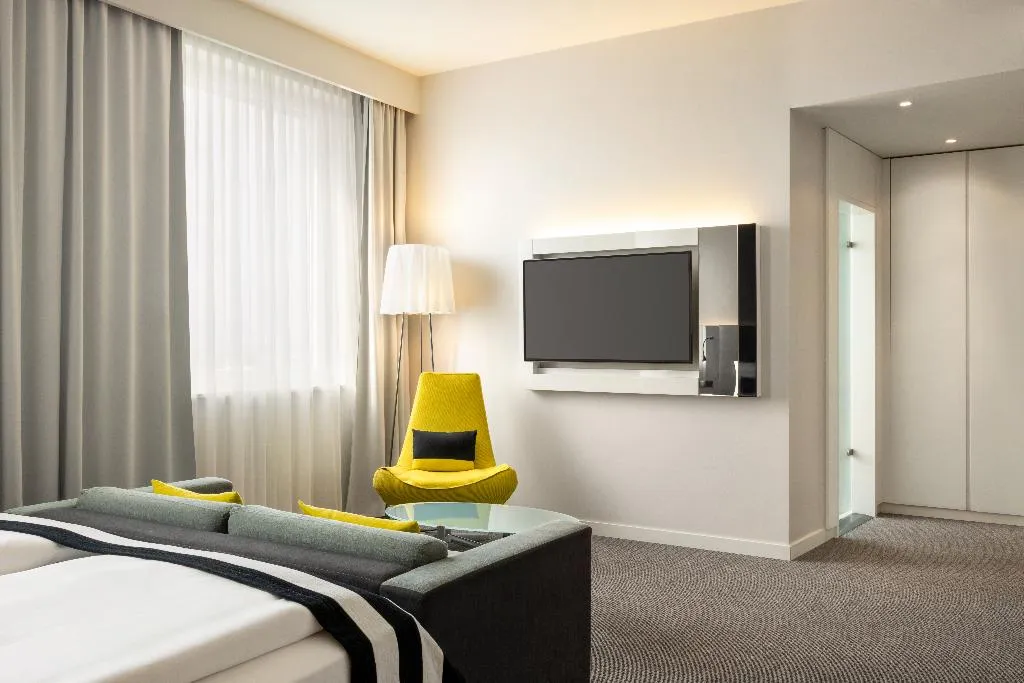 DOUBLE DELUXE Room, Vienna House by Wyndham Andel's Berlin, Berlin