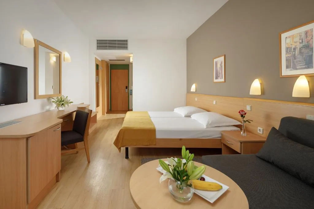 DOUBLE PREMIUM Room, Hotel Aurora Plava Laguna, Istria