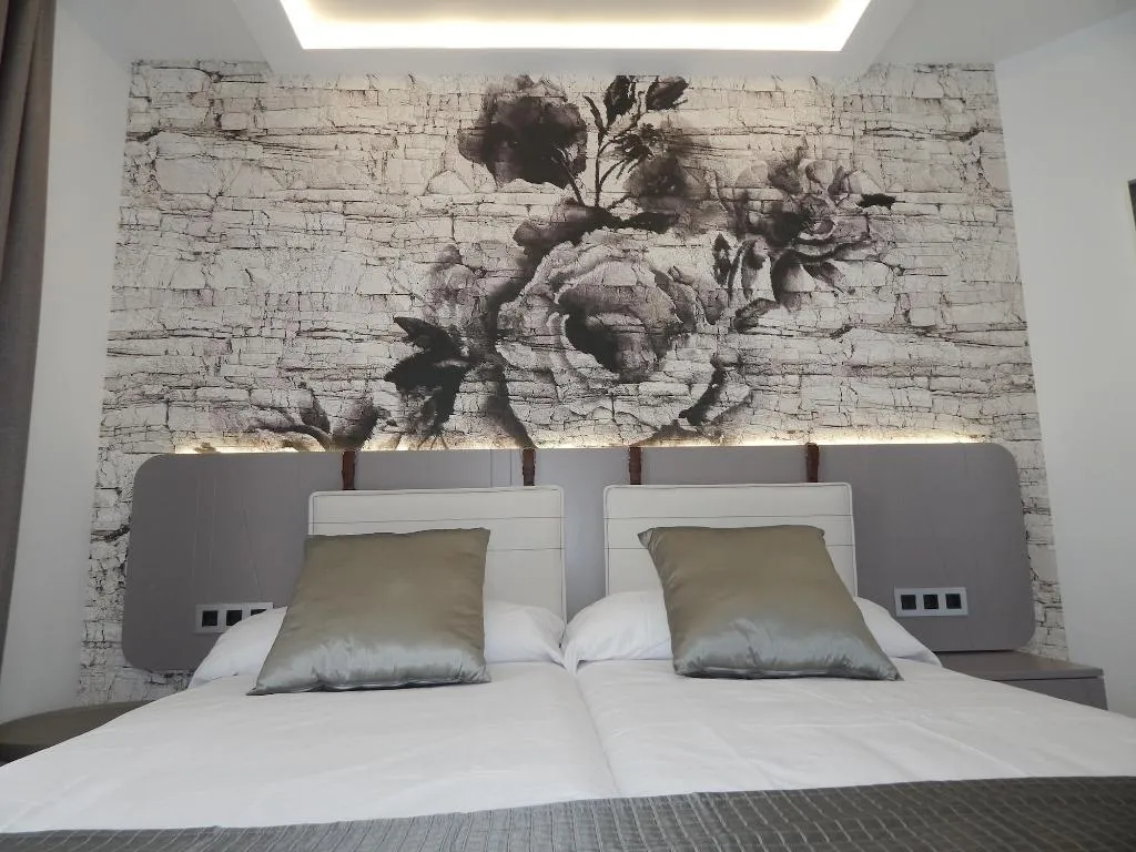 Room, Hostal Doña Carmen, Costa Del Sol