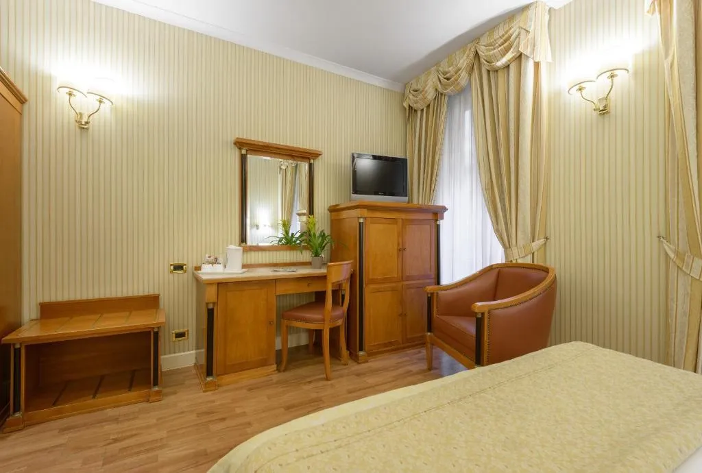 FAMILY ROOM STANDARD Room, Gambrinus, Rome