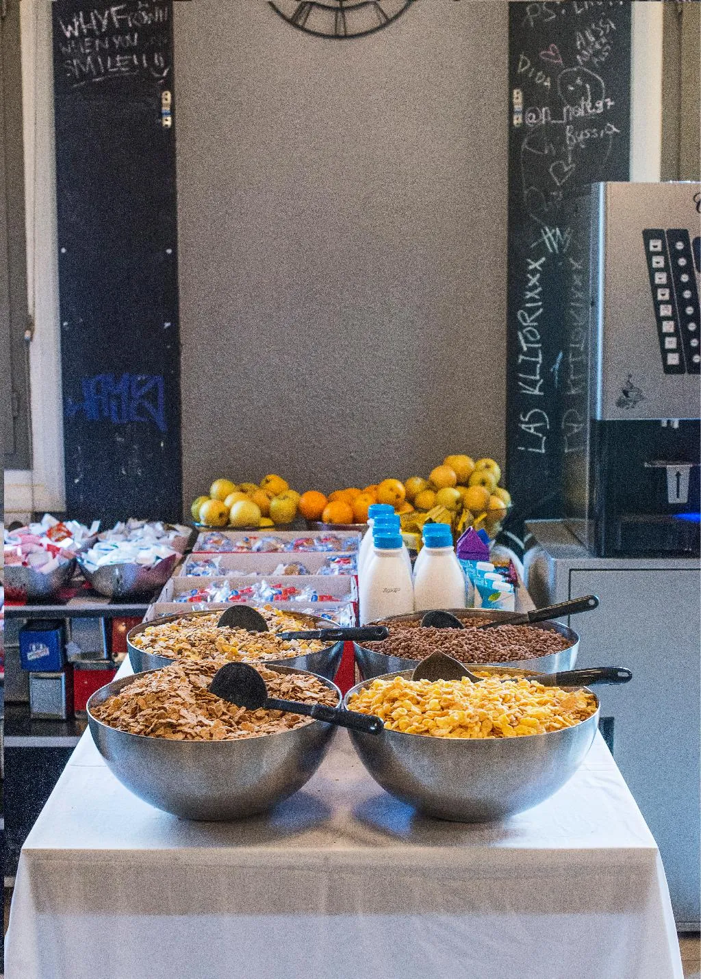 Bar, Safestay Passeig de Gràcia, Barcelona