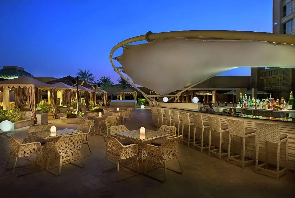 Pool, Hilton Dubai Al Habtoor City, Dubai