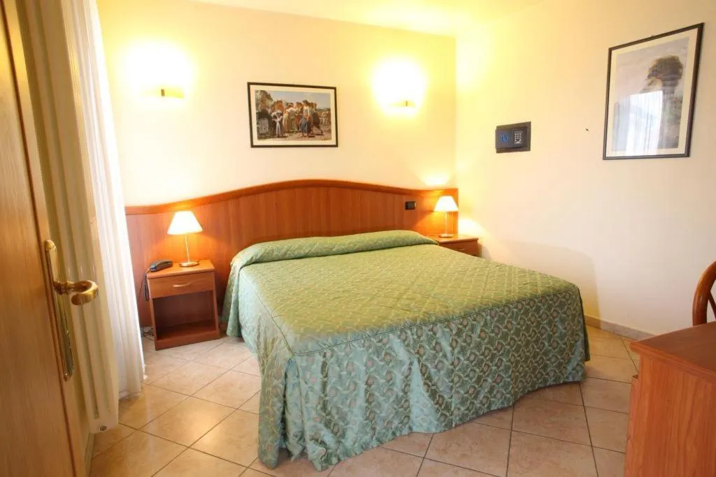 Room, Albergo Alla Campana, Venice