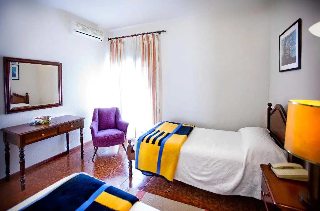Double or Twin STANDARD Room, Residencial Planalto, Porto