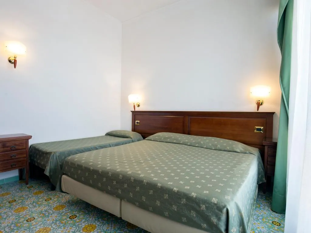TRIPLE STANDARD Room, La Panoramica Hotel, Naples