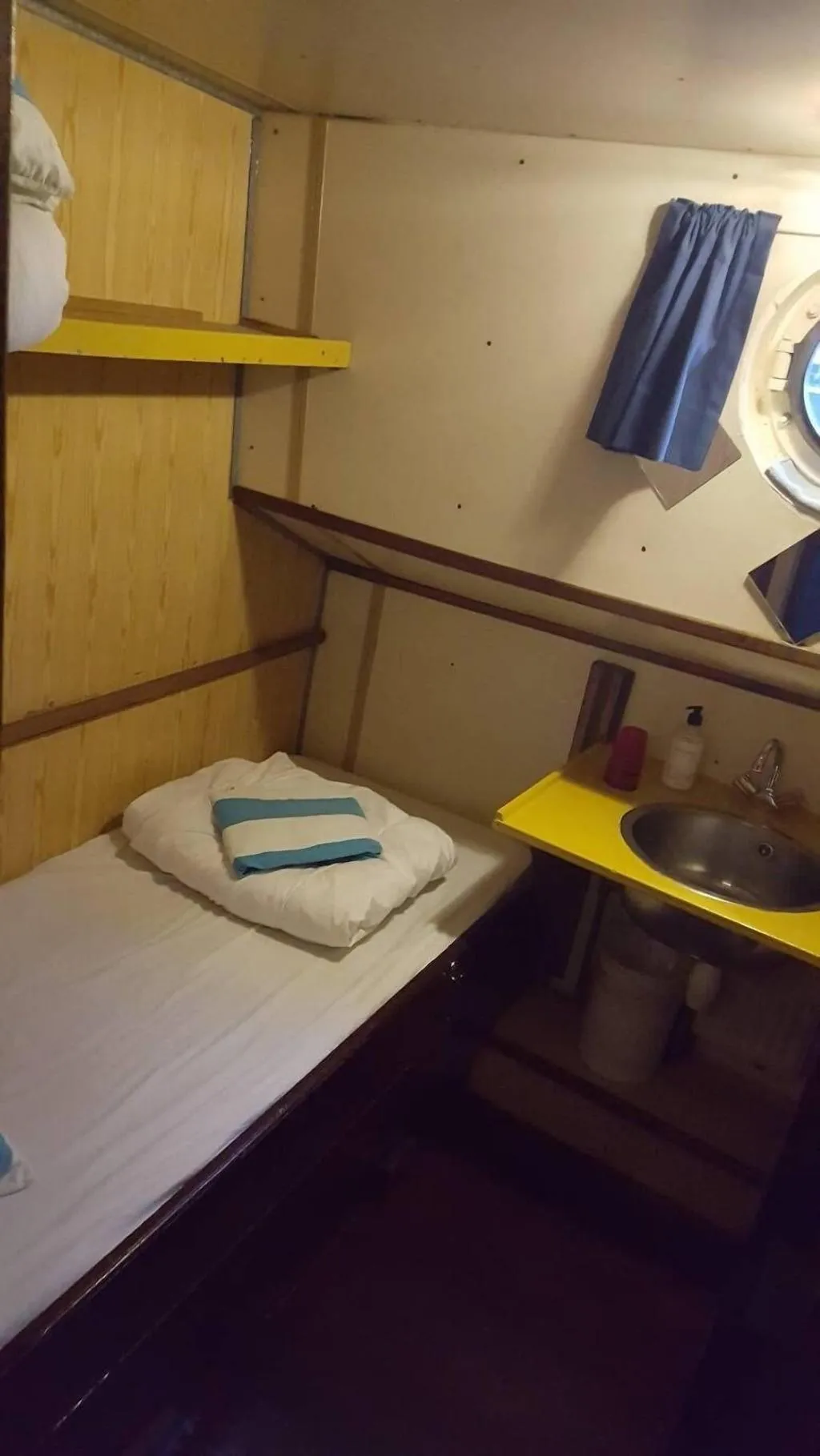 Room, Intersail Hostel Amsterdam, Amsterdam