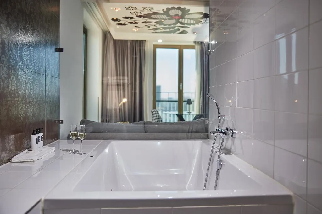 SUITE SUPERIOR Room, WestCord Fashion Hotel Amsterdam, Amsterdam