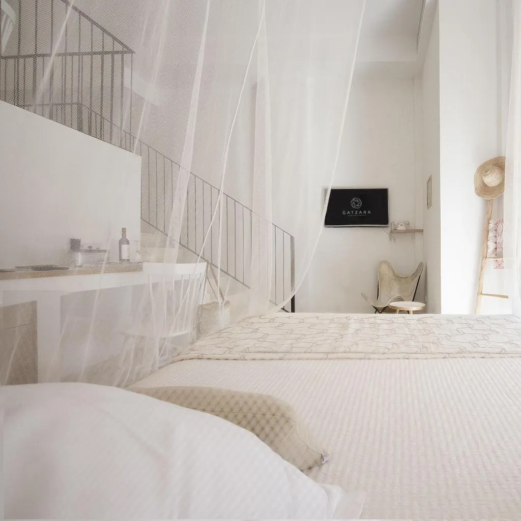 Room, Gatzara Suites Santa Gertrudis, Ibiza