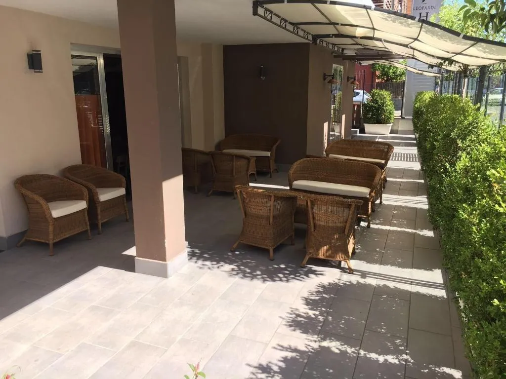 Terrace, Leopardi Business Hotel, Naples