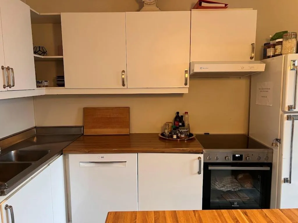 Room, Snorri's Guesthouse, Reykjavik