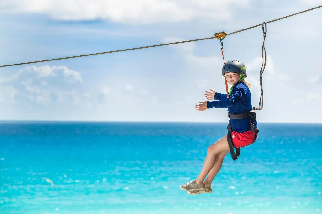 Sports and Entertainment, Crown Paradise Club Cancun All Inclusive, Cancun Area