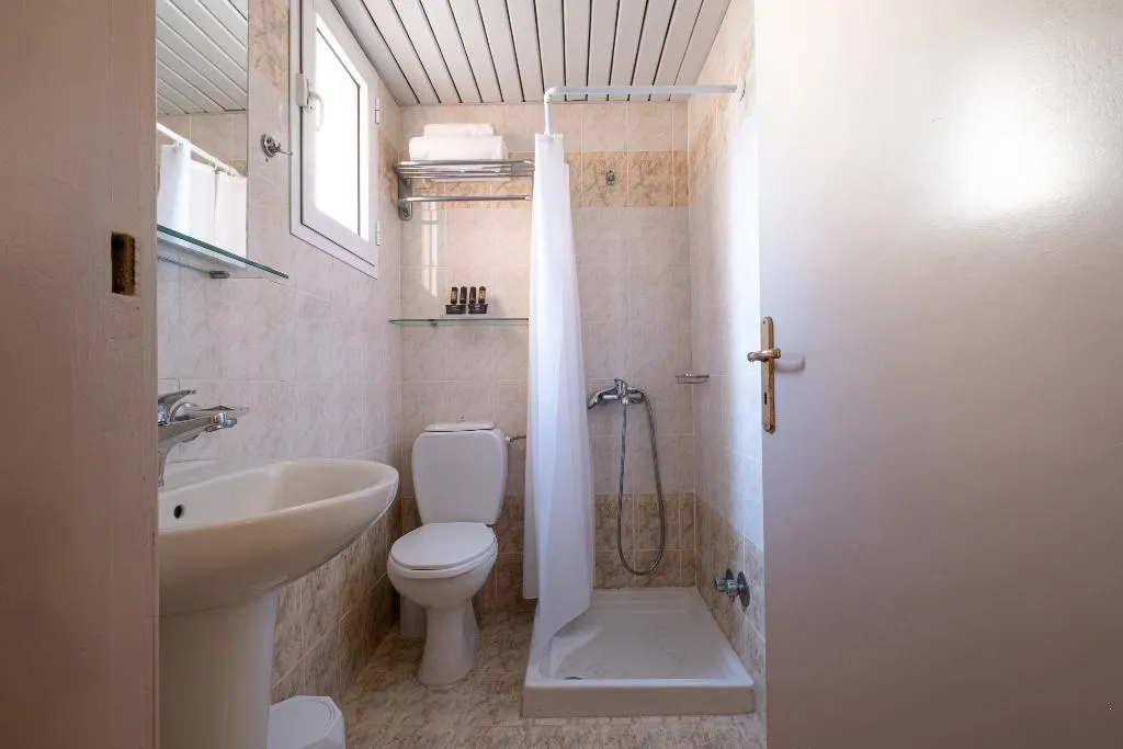 Double or Twin GARDEN VIEW Room, Samos City Hotel, Samos
