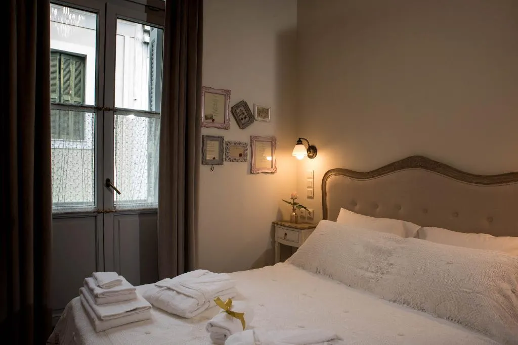 JUNIOR SUITE STANDARD Room, Kyria Boutique House, Athens