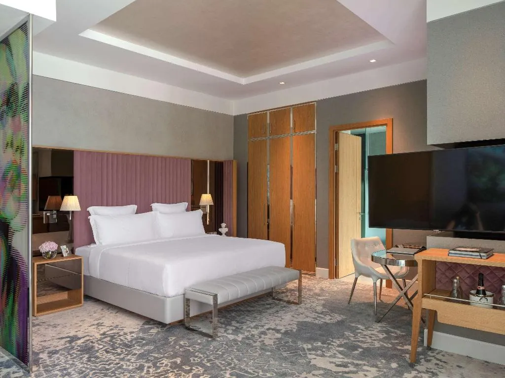 DOUBLE WITH BALCONY Room, SLS Dubai Hotel & Residences, Dubai