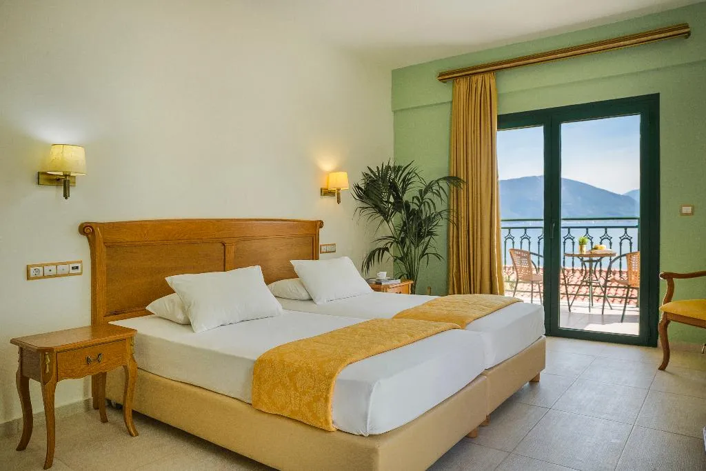 VILLA TWO BEDROOMS WITH PRIVATE POOL Room, Kefalonia Bay Palace by GHH, Kefallinia