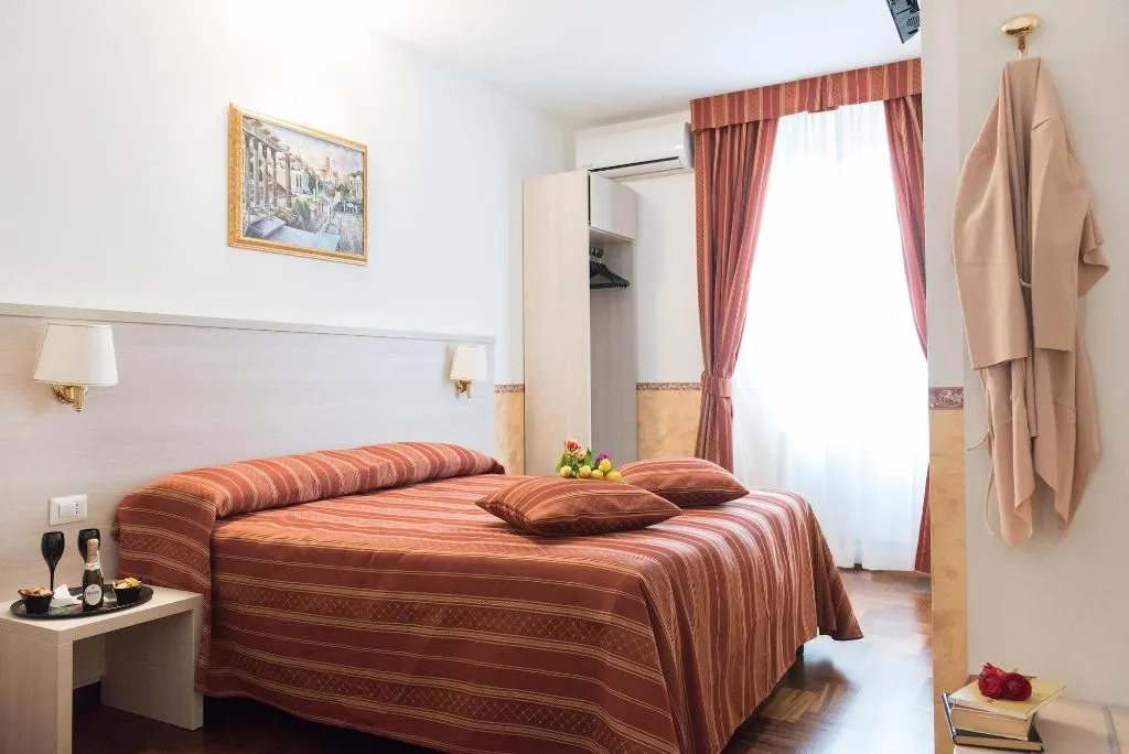 Room, Domus Giulia, Rome