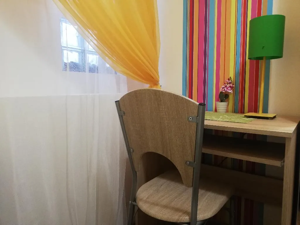 SINGLE WITH SHARED BATHROOM Room, Lorf Hostel&Coffee, Krakow