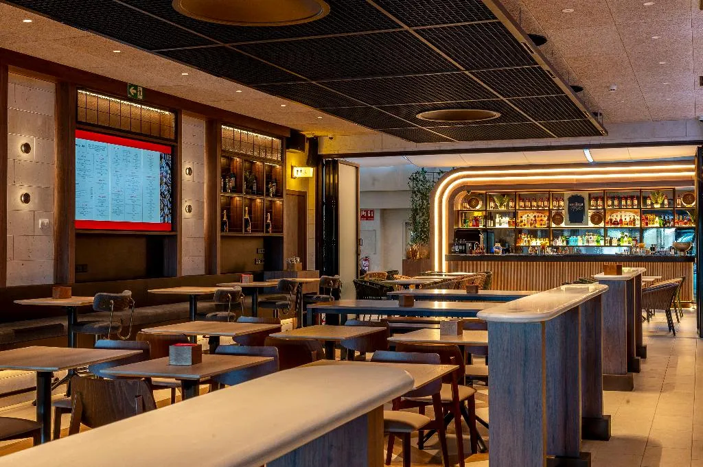 Restaurant, VP SOGNIO Metropolitano, Madrid