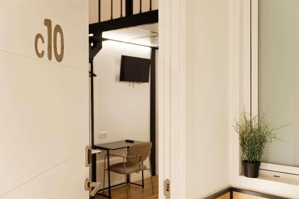 QUADRUPLE ECONOMY Room, Green House Hotel, Barcelona