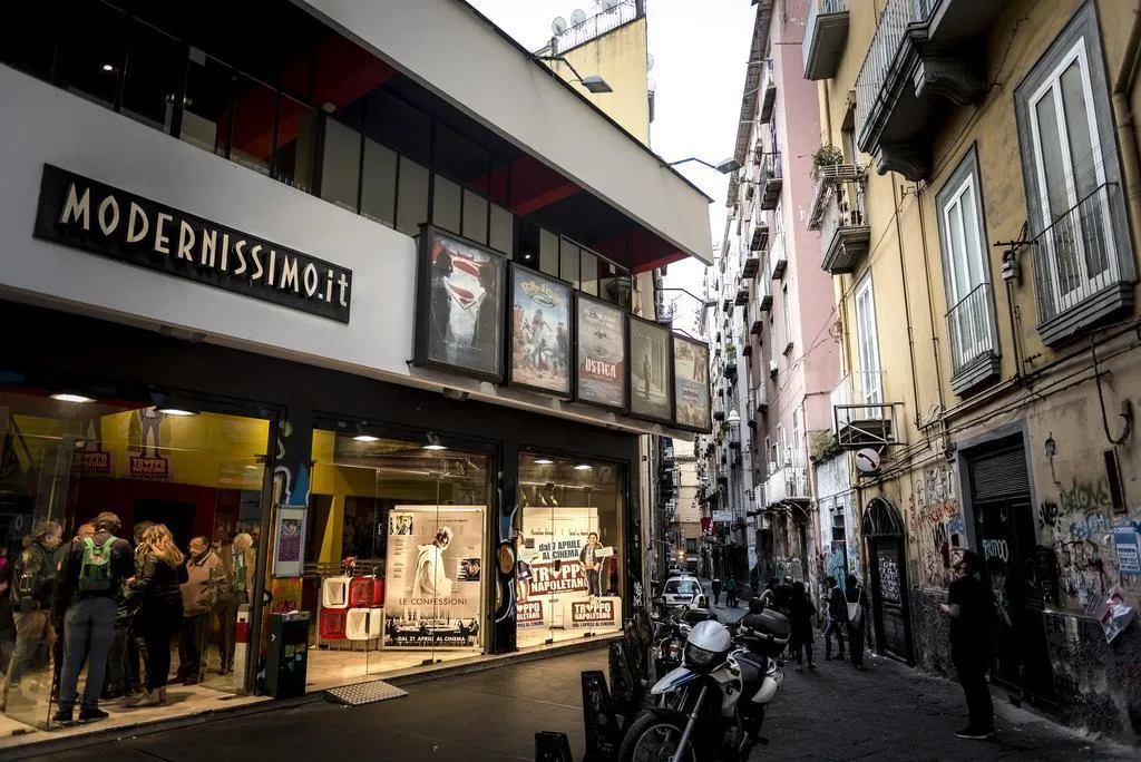 General view, Le 4 Stagioni, Naples