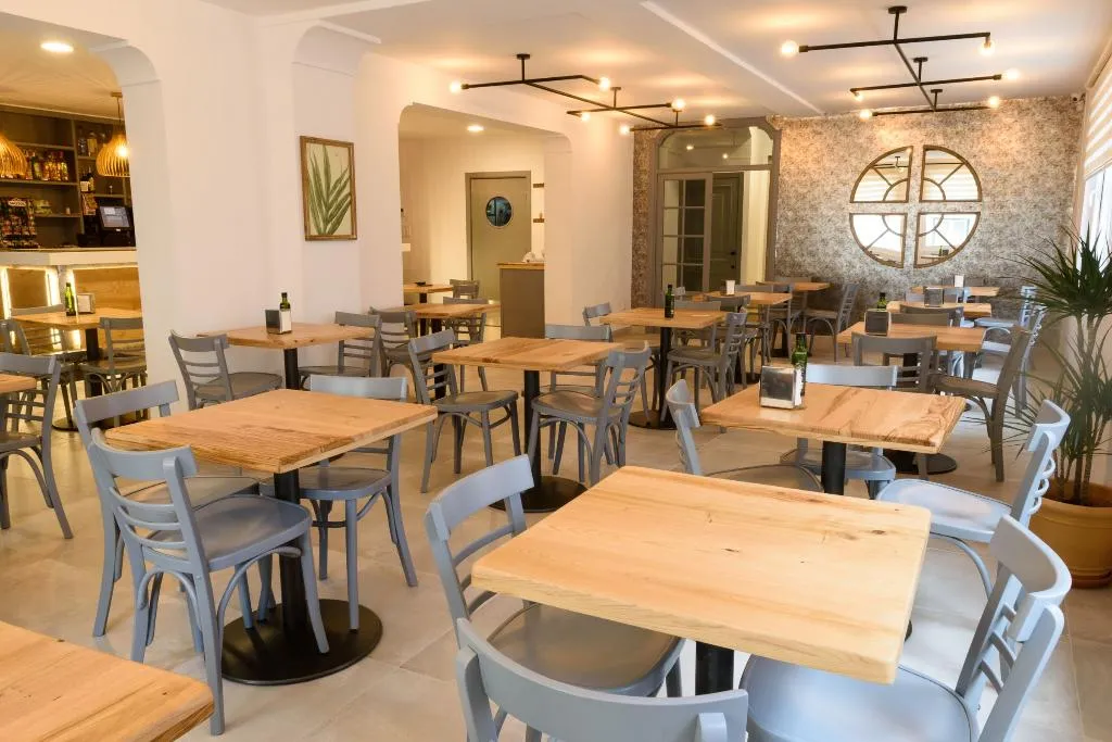 Restaurant, Hostal Restaurante La Isla S.L., Menorca
