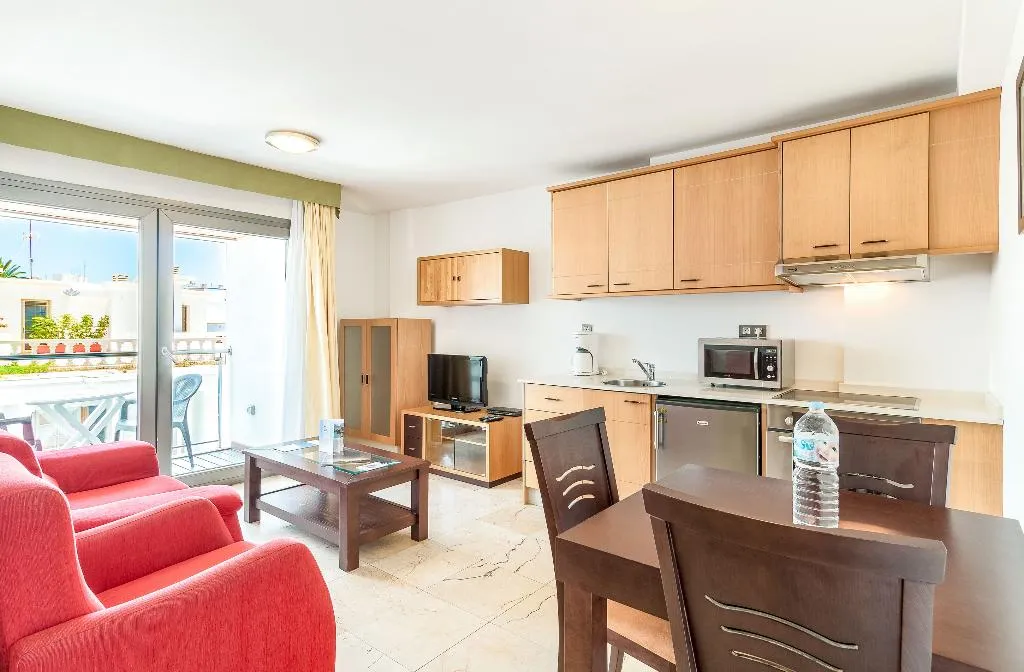 APARTMENT CAPACITY 1 Room, Hotel LIVVO Corralejo Beach, Fuerteventura